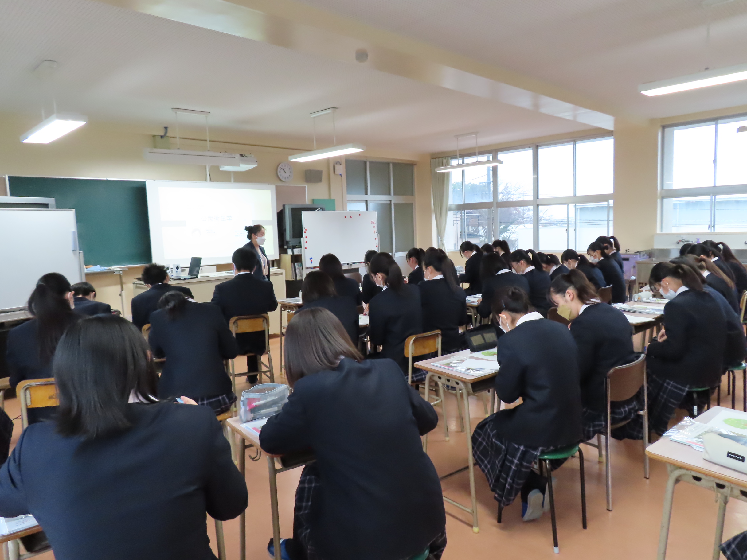 【第一看護学科】早鞆高等学校の「職業理解ガイダンス」に参加しました。 イメージ画像